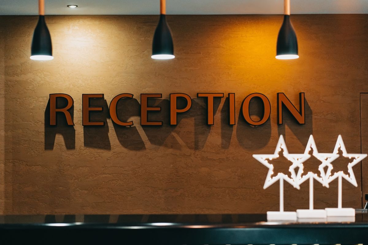 Hotel security officer providing overnight lobby coverage at an Orlando hospitality property